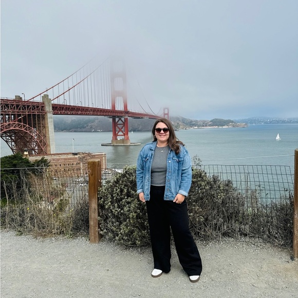 Meet your Posher, Paige - Picture 2 of 15